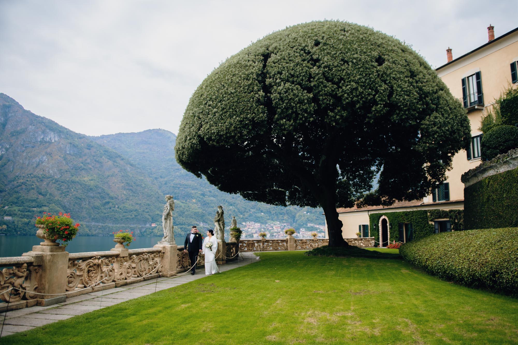 Elopement, photo shoot on Lake Como 28 fotografo matrimonio lagodicomo villadelbalbianello tremezzo 33
