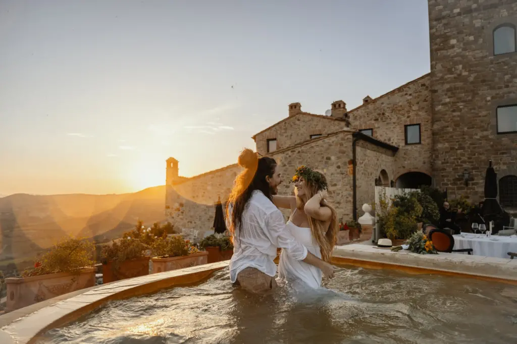 Elopement al Castello di Velona in Val d’Orcia 87 wedding photographer castello di velona elopement 275