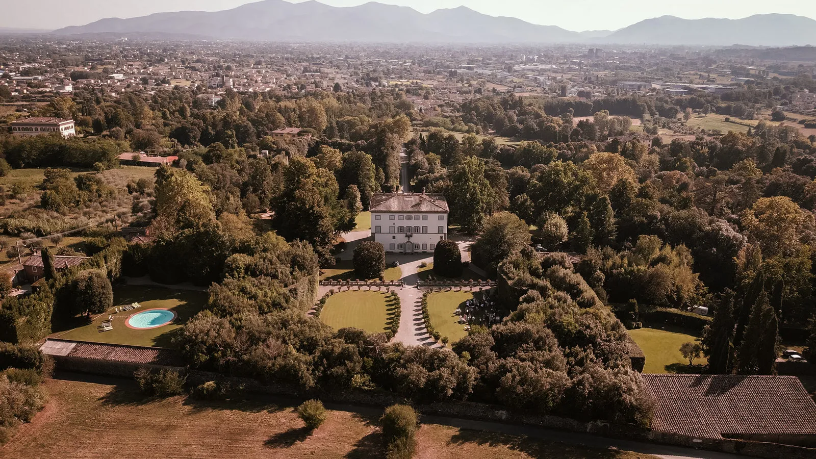 wedding in tuscany at villa grabau wedding photographer lucca Andrea Corridori 539
