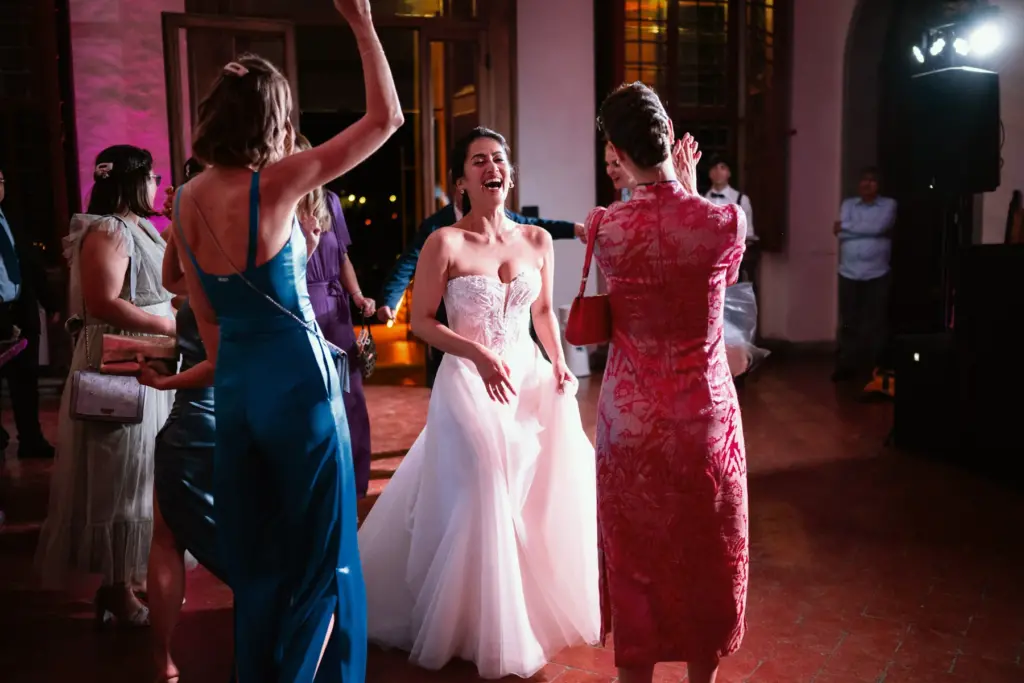 Candid Wedding Photography at Villa di Artimino: Joyce and Engin's Story 162 Candid wedding photography at Villa di Artimino Andrea Corridori 364