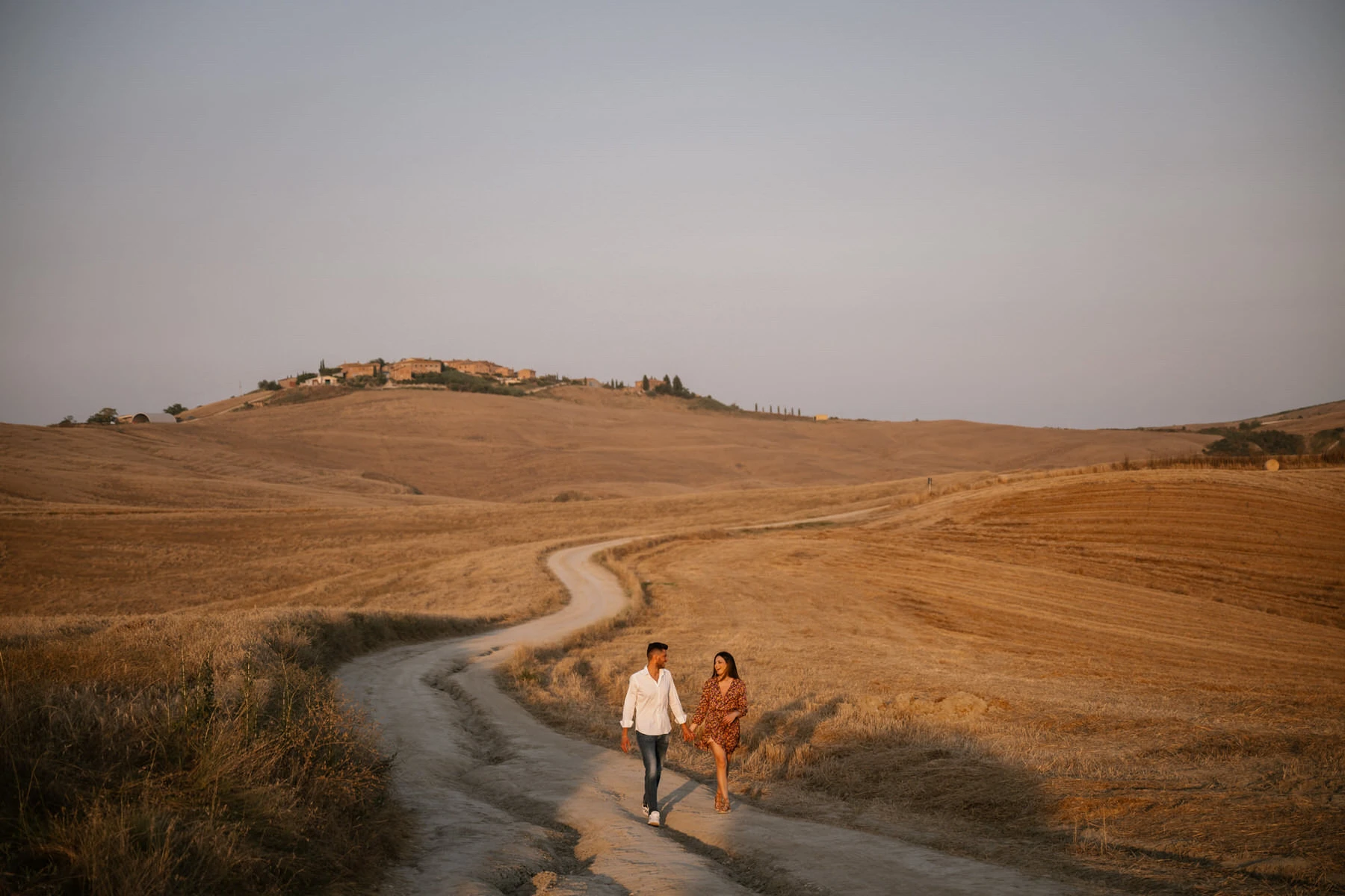 engagement in Val dOrcia Siena Andrea Corridori photographer 7817