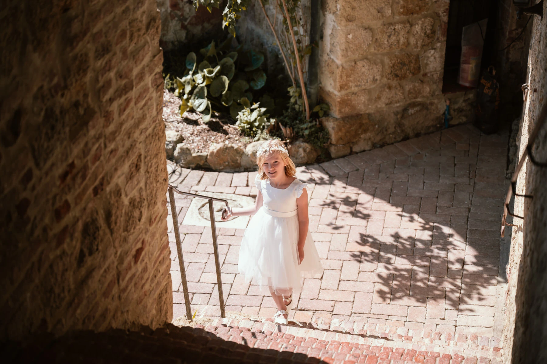 Wedding at San Galgano Abbey in Tuscany 24 andrea corridori wedding photographer tuscany san gimignano 4268