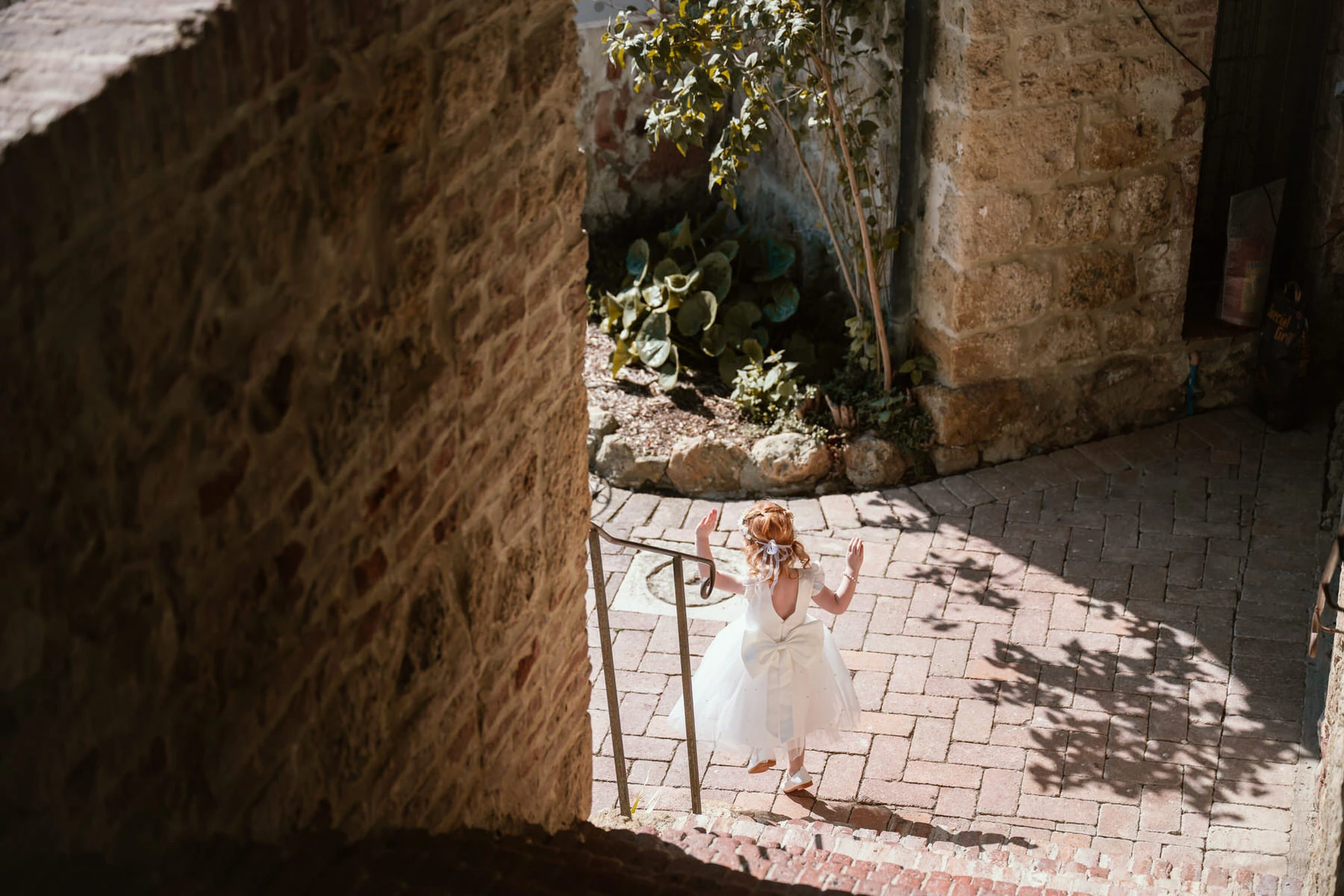 Wedding at San Galgano Abbey in Tuscany 25 andrea corridori wedding photographer tuscany san gimignano 4277