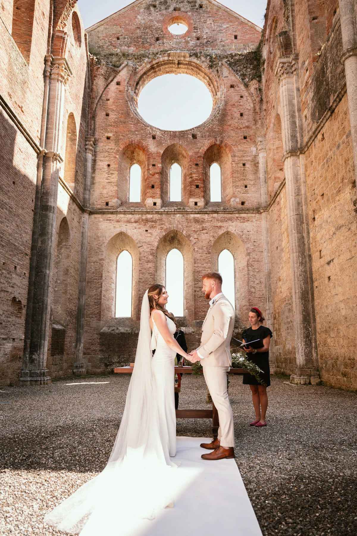 Wedding at San Galgano Abbey in Tuscany 55 Wedding photographer at San Galgano Abbey - Andrea Corridori