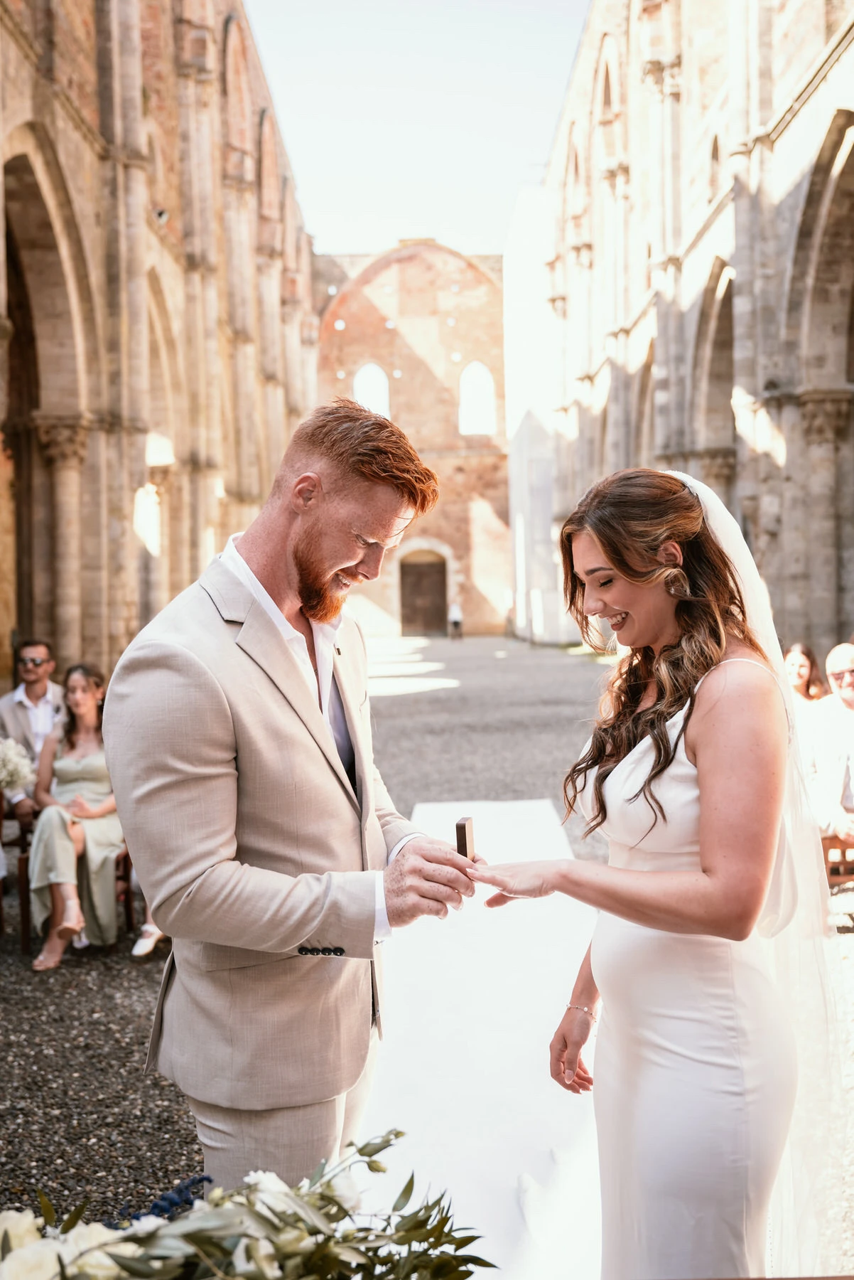 Wedding at San Galgano Abbey in Tuscany 58 andrea corridori wedding photographer tuscany san gimignano 4868