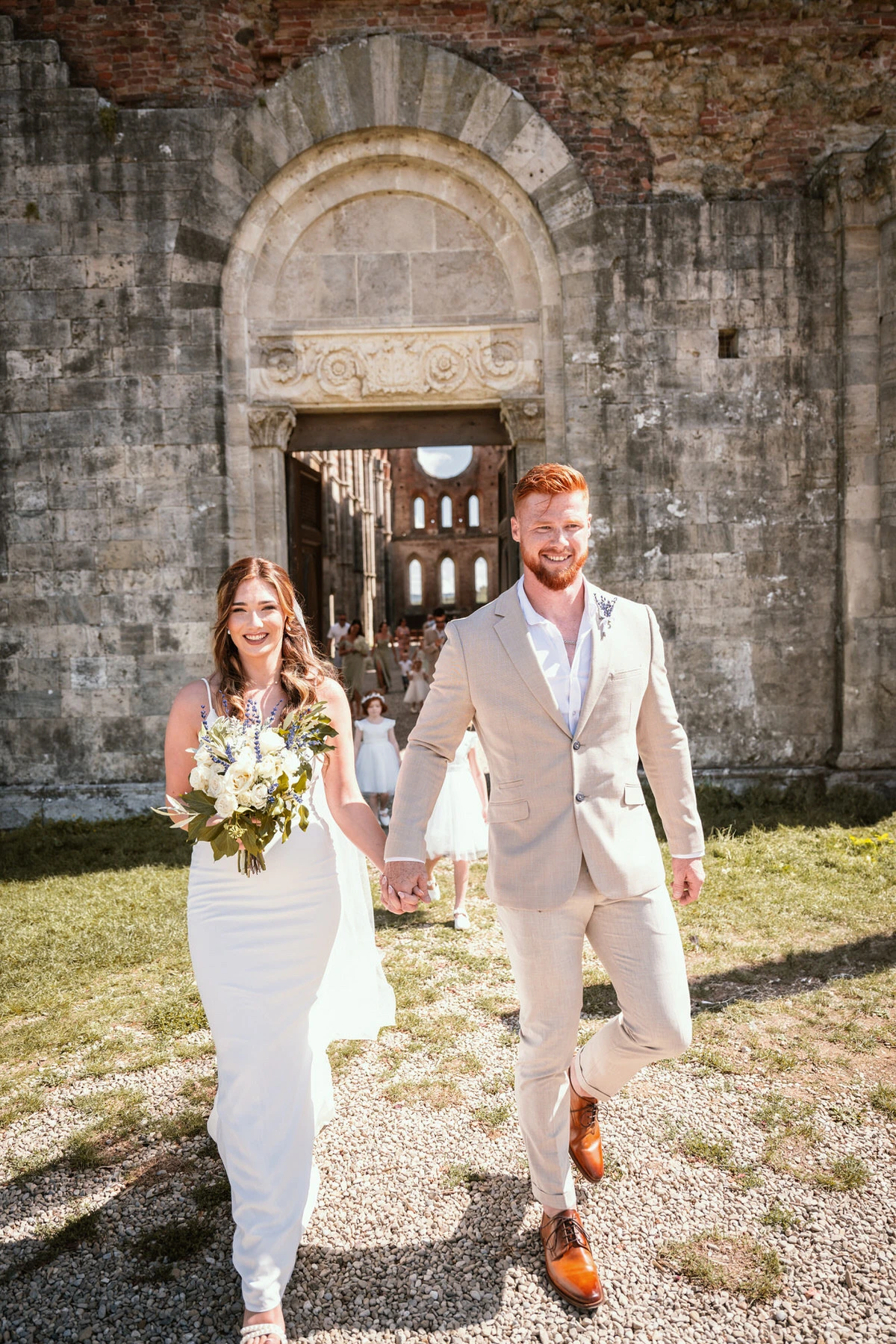 Wedding at San Galgano Abbey in Tuscany 72 andrea corridori wedding photographer tuscany san gimignano 5134