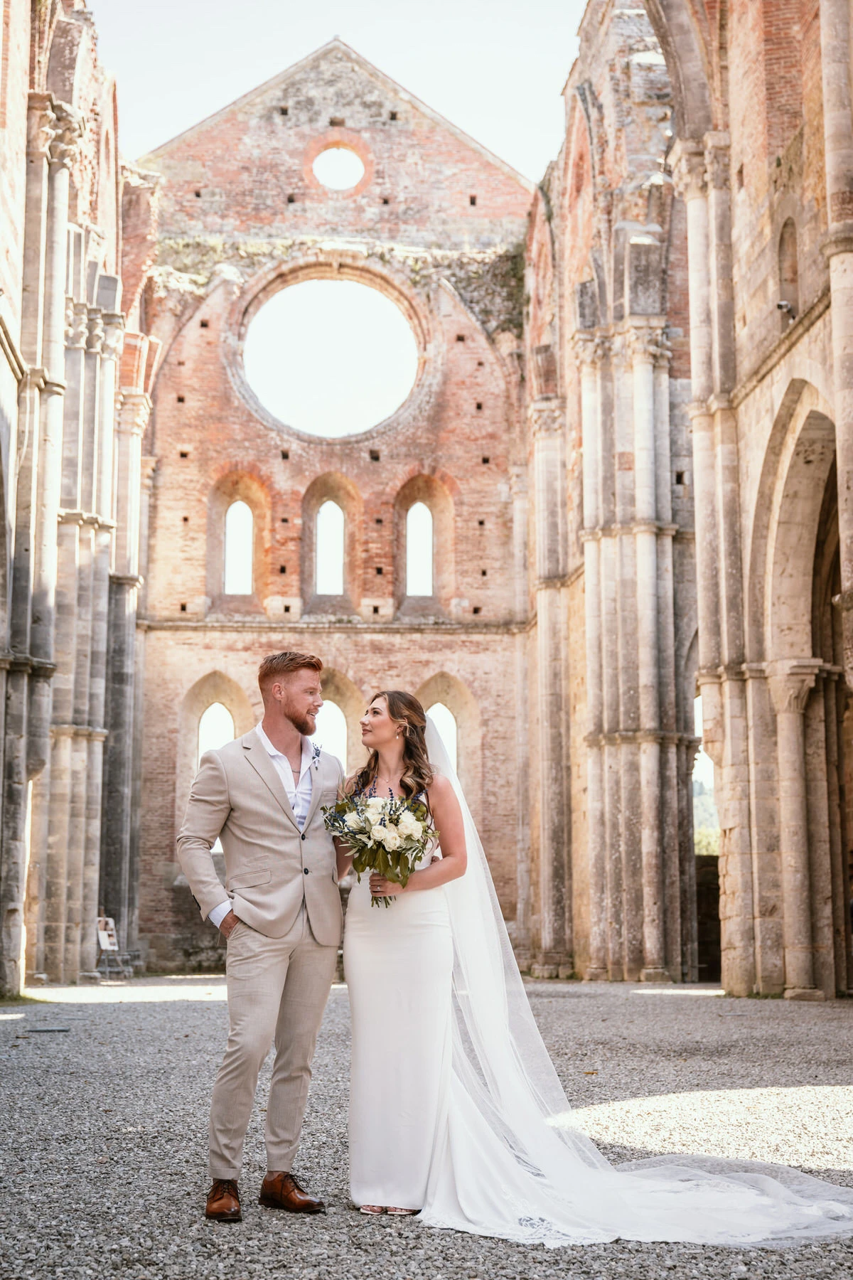 Wedding at San Galgano Abbey in Tuscany 76 andrea corridori wedding photographer tuscany san gimignano 5257