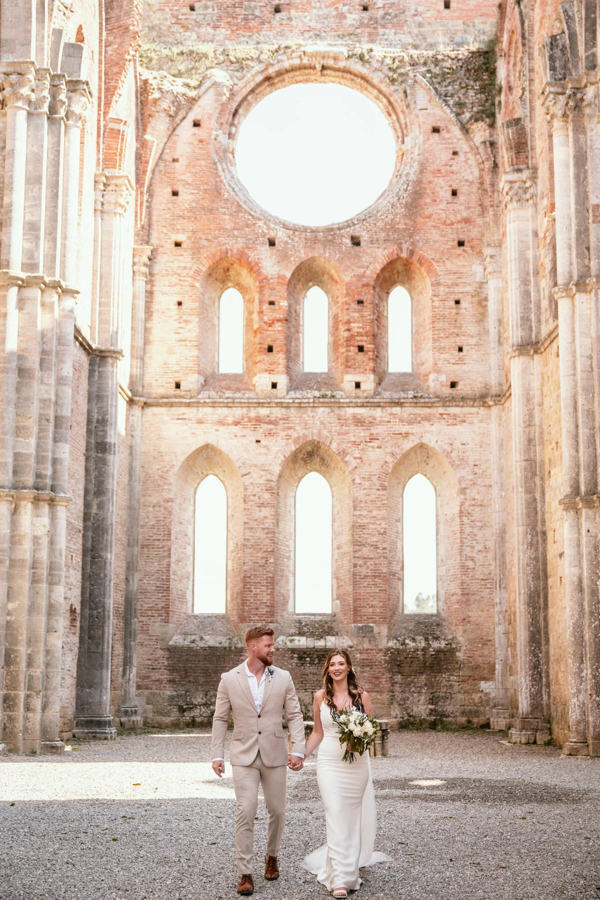 Wedding at San Galgano Abbey in Tuscany 78 andrea corridori wedding photographer tuscany san gimignano 5337