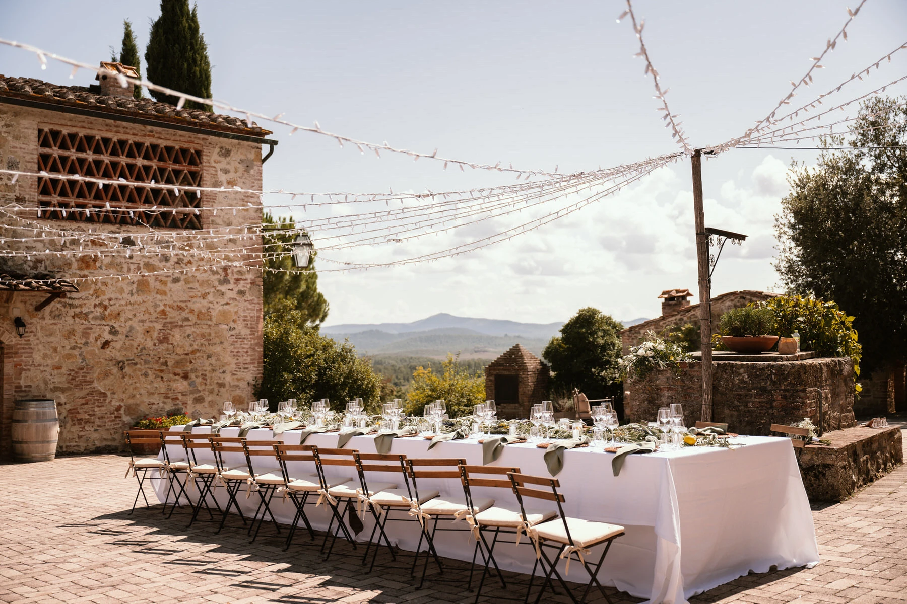 Wedding at San Galgano Abbey in Tuscany 97 andrea corridori wedding photographer tuscany san gimignano 5552