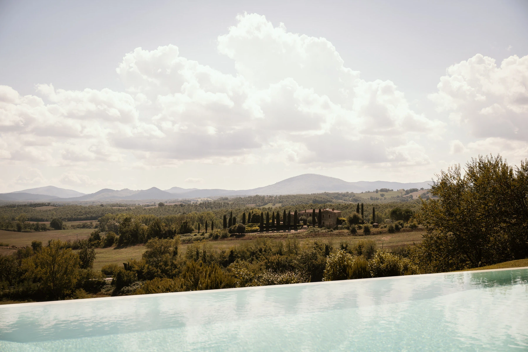 Wedding at San Galgano Abbey in Tuscany 93 andrea corridori wedding photographer tuscany san gimignano 5655