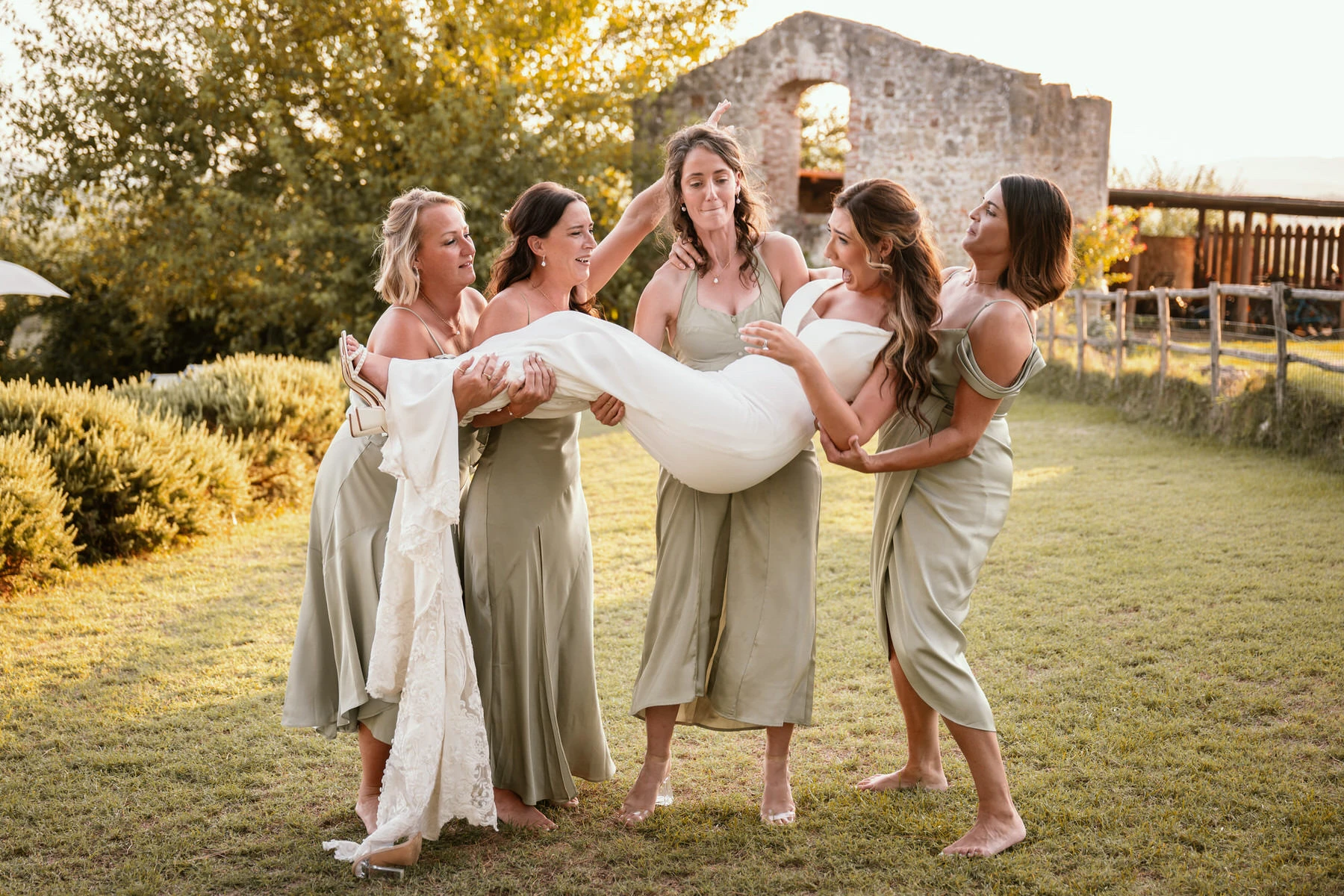 Wedding at San Galgano Abbey in Tuscany 128 andrea corridori wedding photographer tuscany san gimignano 6518
