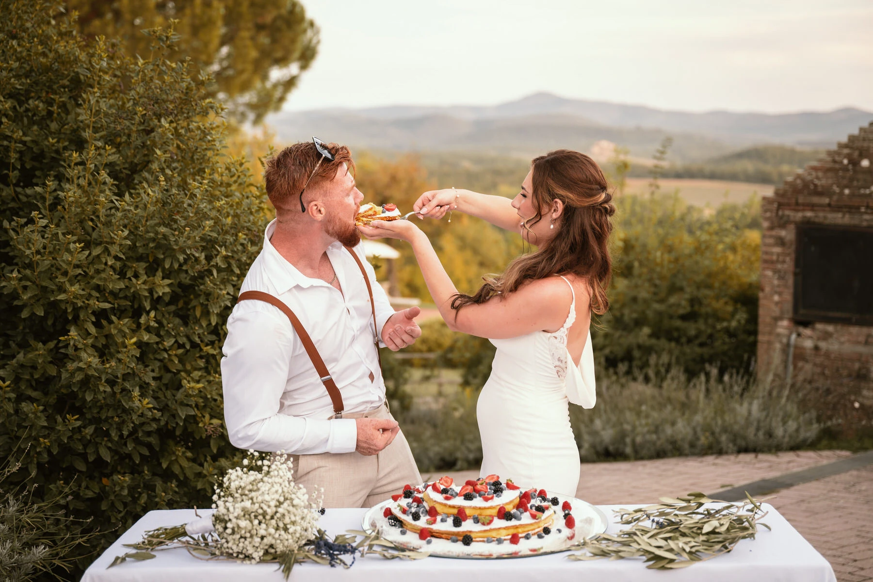 Wedding at San Galgano Abbey in Tuscany 148 andrea corridori wedding photographer tuscany san gimignano 6837