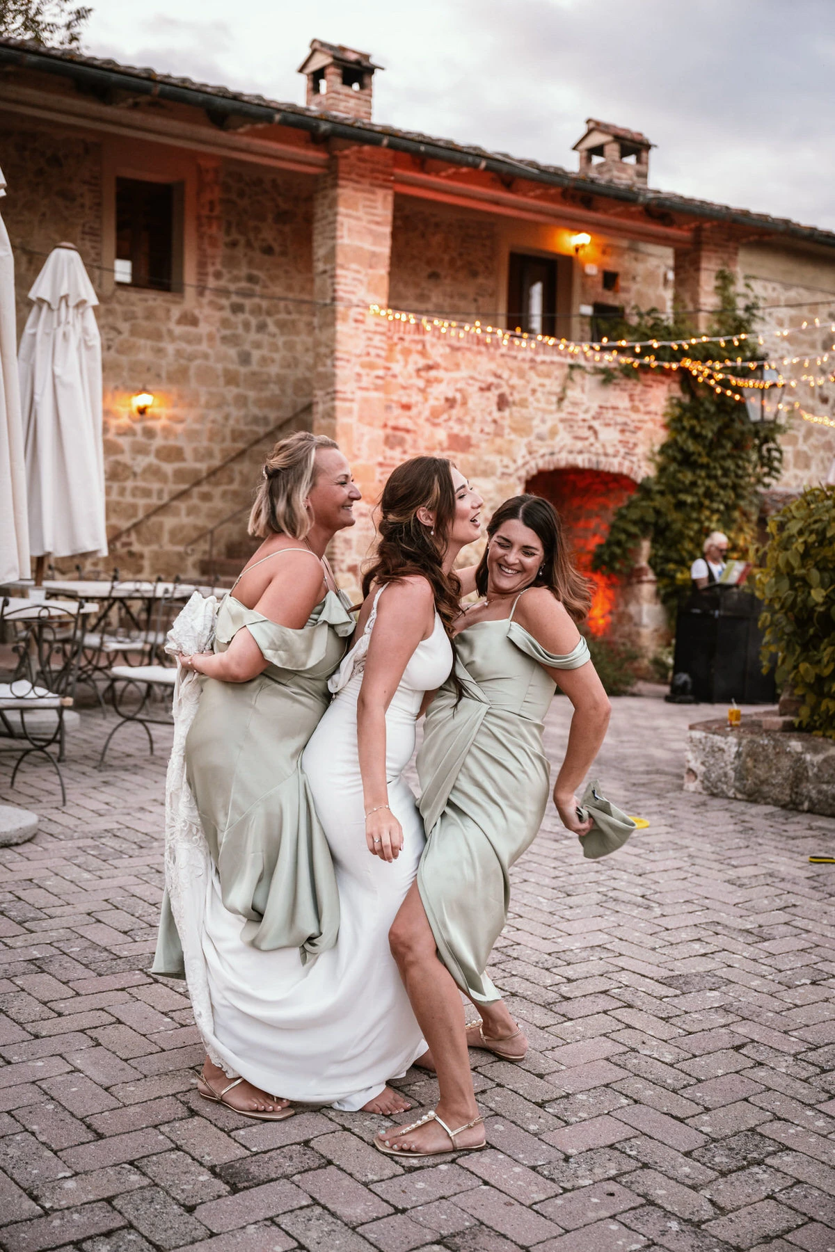 Wedding at San Galgano Abbey in Tuscany 149 andrea corridori wedding photographer tuscany san gimignano 6979