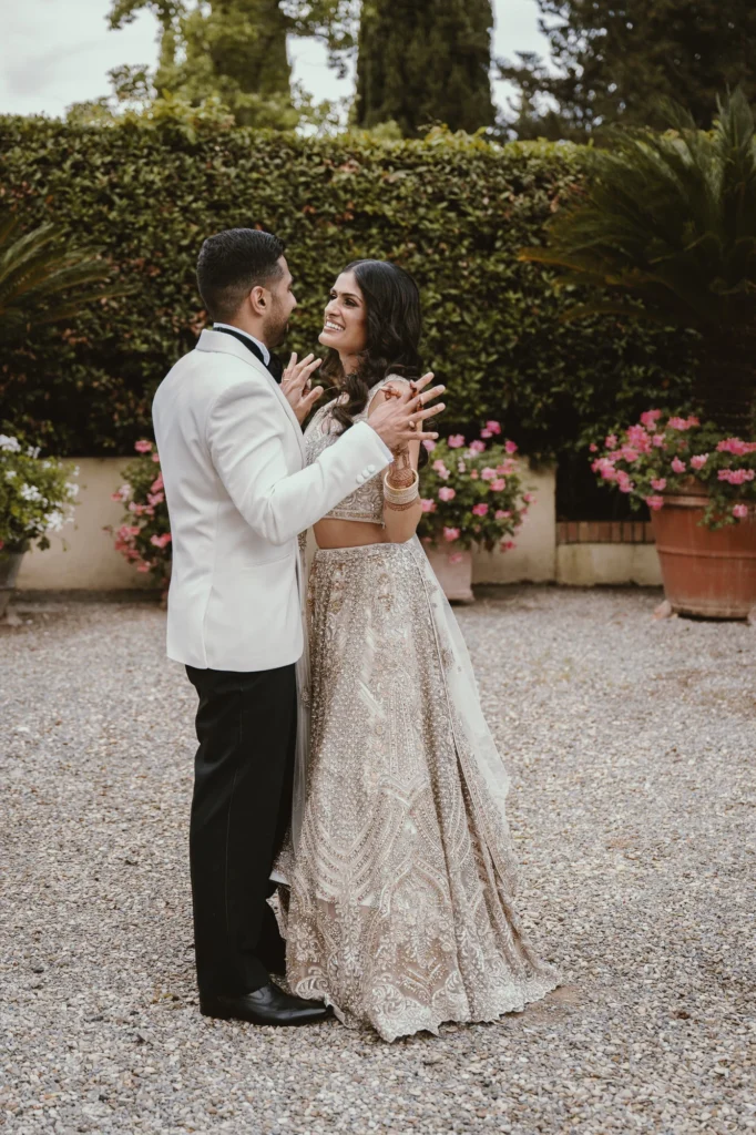 127A Vibrant Indian Wedding Celebration at Tenuta Corbinaia Tuscany Andrea Corridori Italian wedding Photographer