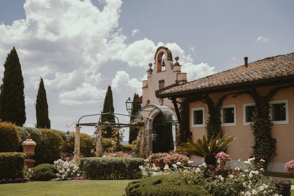 65A Vibrant Indian Wedding Celebration at Tenuta Corbinaia Tuscany Andrea Corridori Italian wedding Photographer