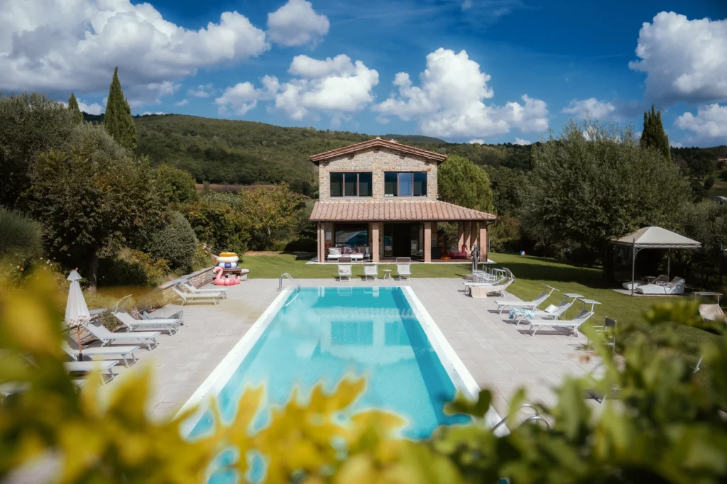 Wedding at Borgo Corsignano in Tuscany Andrea Corridori Wedding Photographer 40